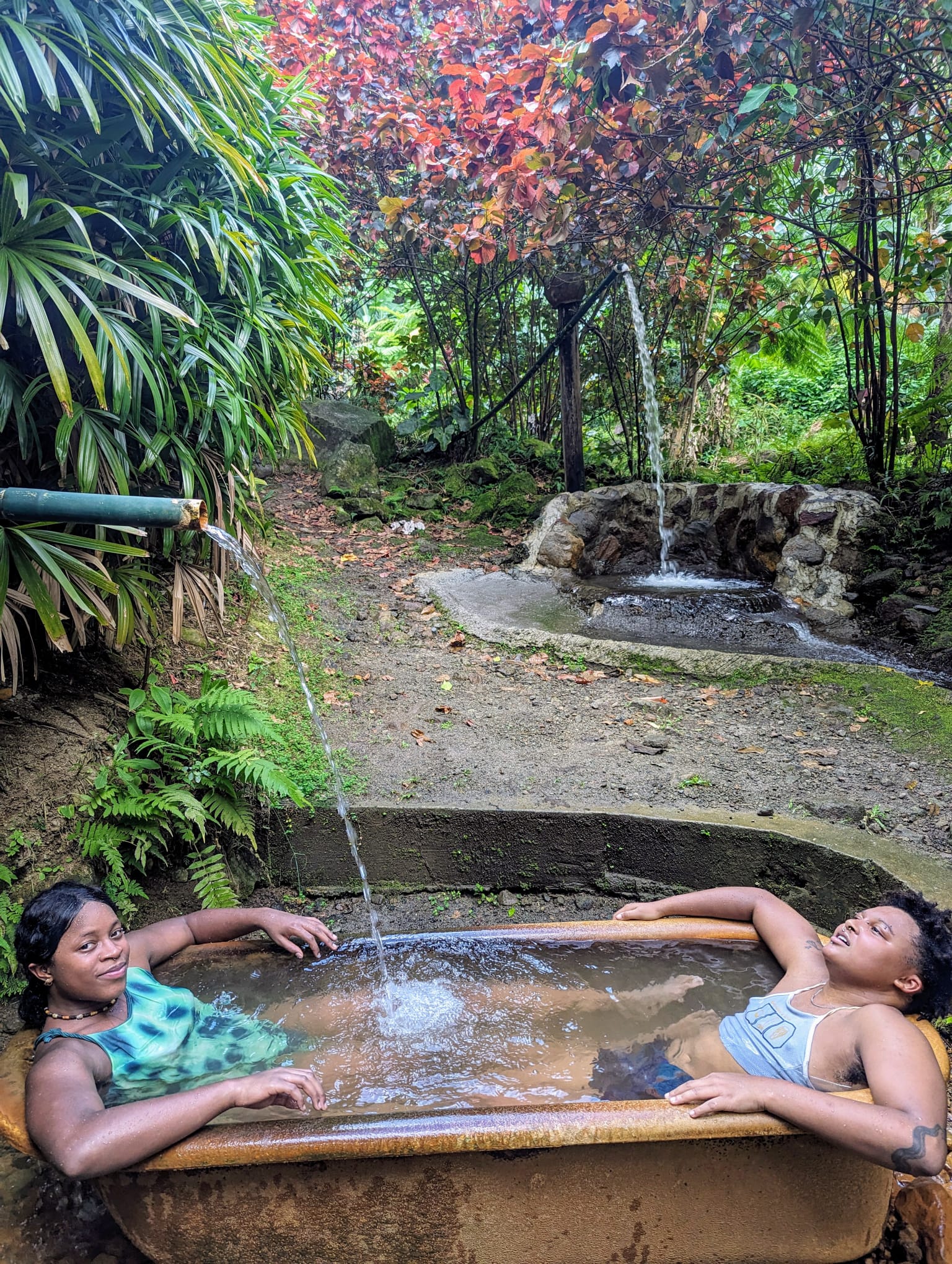 Moment détente dans l’eau en Dominique